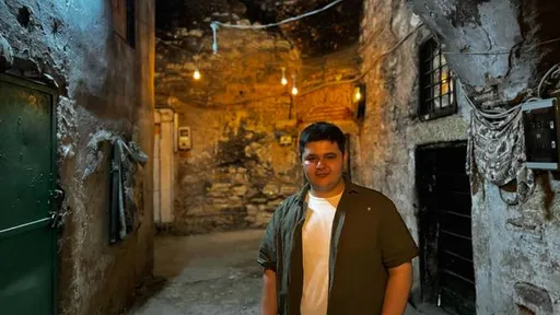 A fiatal művész, aki megalkotta Jeruzsálem meghódítója, Szaladdin kardját